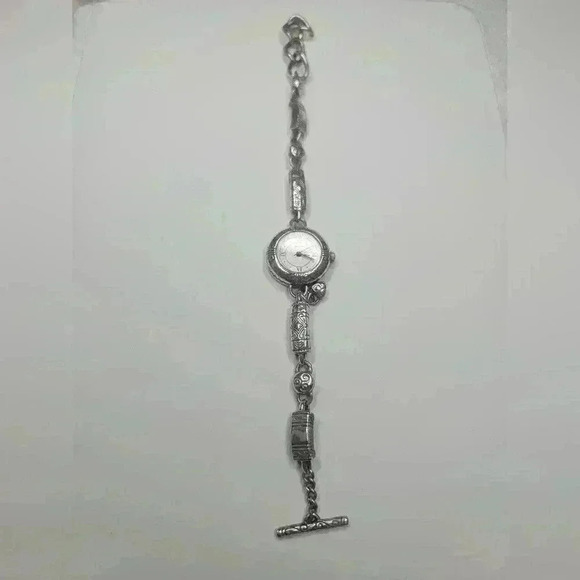 Brighton braclet needs TLC and a battery. - Picture 1 of 9